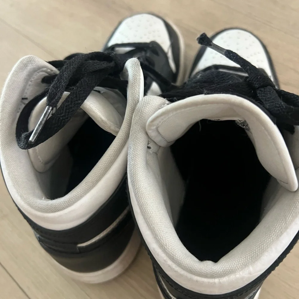 Air Jordan 1 mid - Picture 5 of 8
